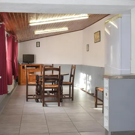3 Bedroom Beautiful In La Rochelle * La Rochelle (Charente-Maritime)